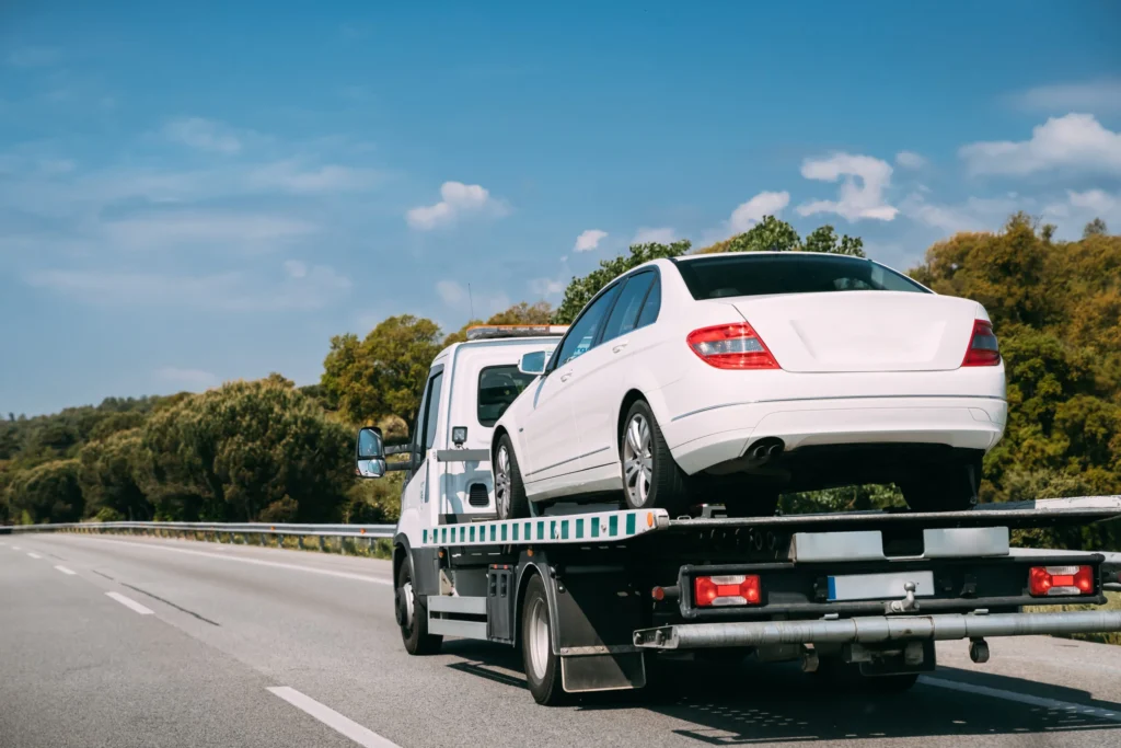 Towing  Services in London by Cheapest Car Recovery UK.