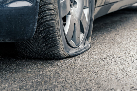 Affordable Flat Tire Breakdown Recovery Services in the UK by Cheapest Car Recovery